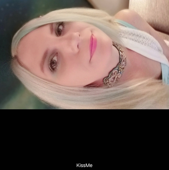 Meet your Posher, Katie - Picture 5 of 9